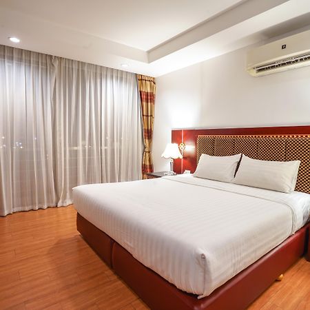 Jomtien Hisotel Екстер'єр фото