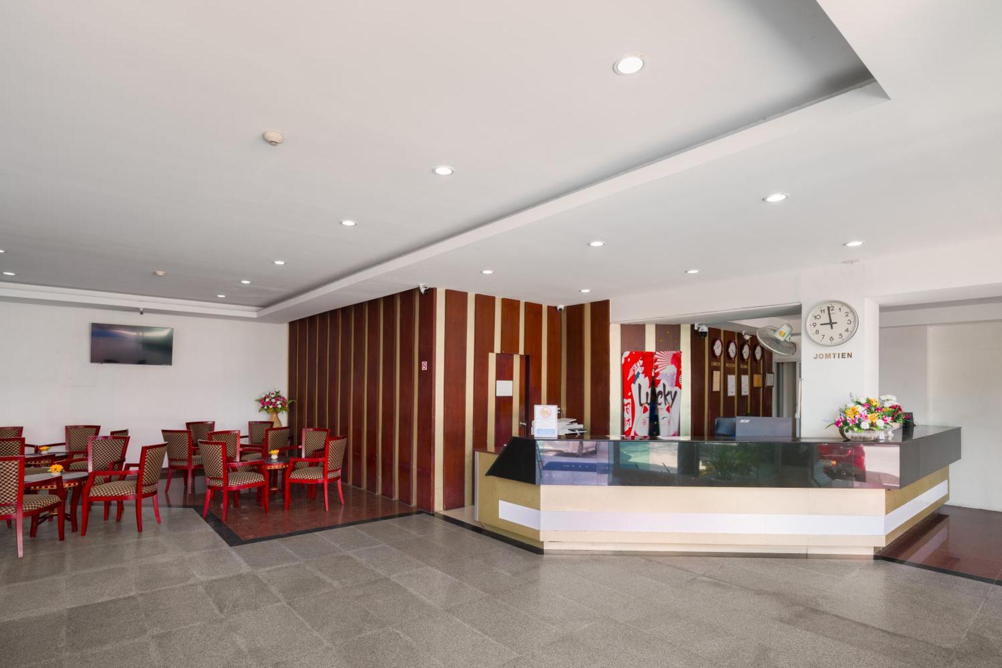 Jomtien Hisotel Екстер'єр фото