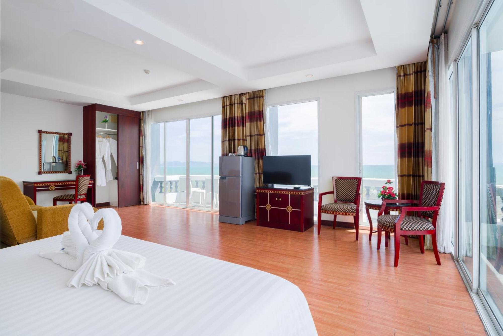 Jomtien Hisotel Екстер'єр фото